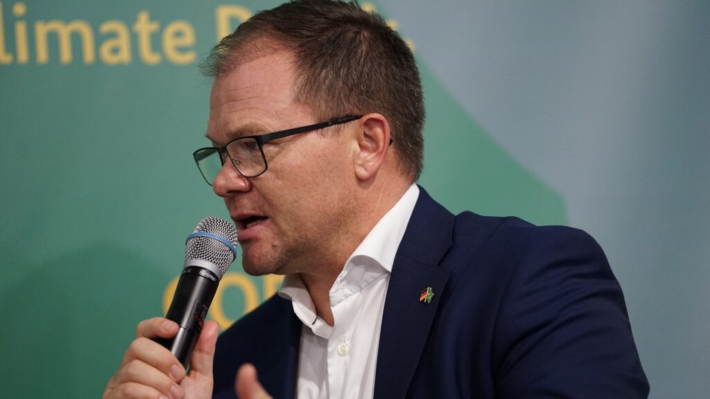 Bundesumweltminister Schneider beim COP30-Gipfel in Belém, Brasilien – Treffen der internationalen Klimakonferenz